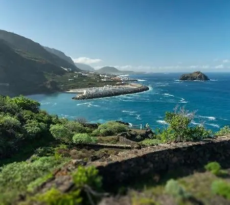 Tenohomes Lava And Atlantic Views * Garachico (Tenerife)