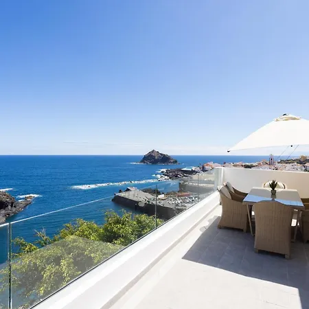 Mar Y Lava Villa *